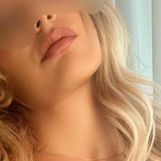Audrey Segal is expert in Nuru massage and Tantra massage services in Dubai with add-ons.